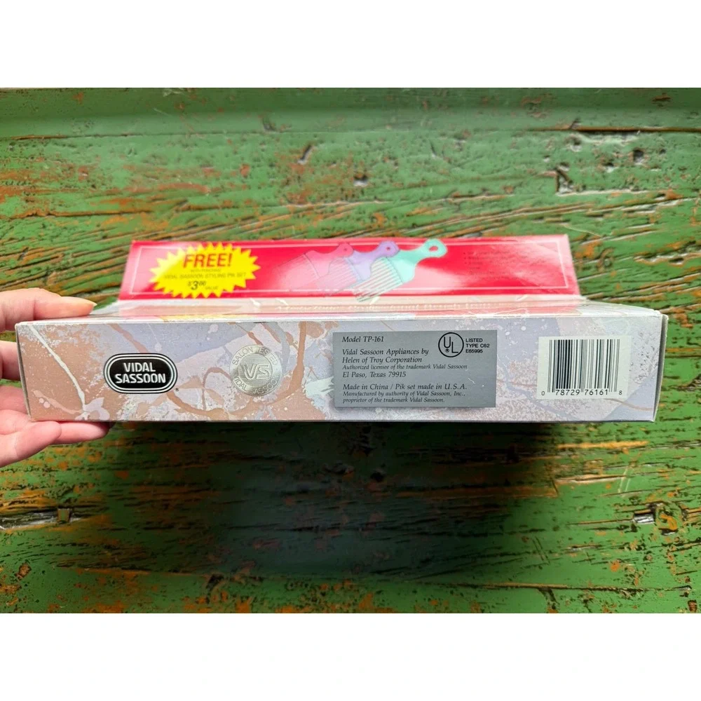 Vidal‎ Sassoon Misty Tone Professional Brush Iron Model TP-161 1990s